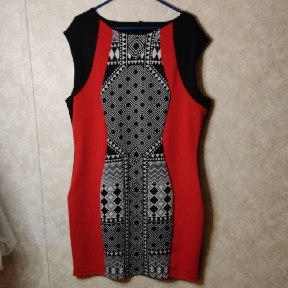 Red and Black Sleeveless Bodycon Mini Dress